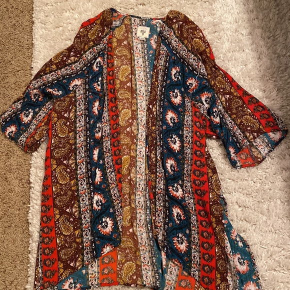 cute little cover up! - Picture 3 of 3